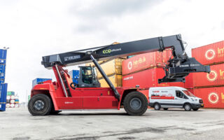 Kalmar reaches a major milestone with 200th Eco Reachstackers sale